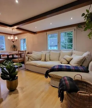 Cosy Family House シャレー Alt St. Johann